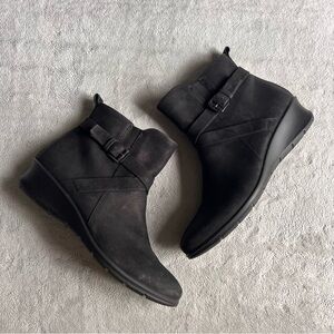 Ecco Felicia Nubuck Leather Mid-Cut Cushion Zip Comfort Ankle Boot Bootie Black